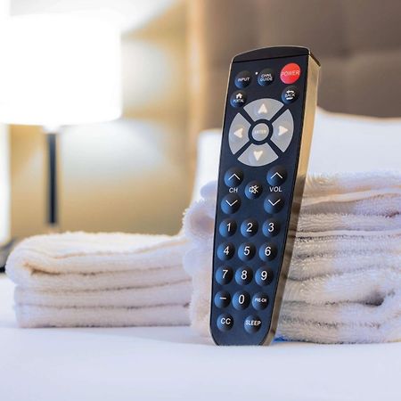 Drury Inn & Suites Pittsburgh Airport Settlers Ridge エクステリア 写真