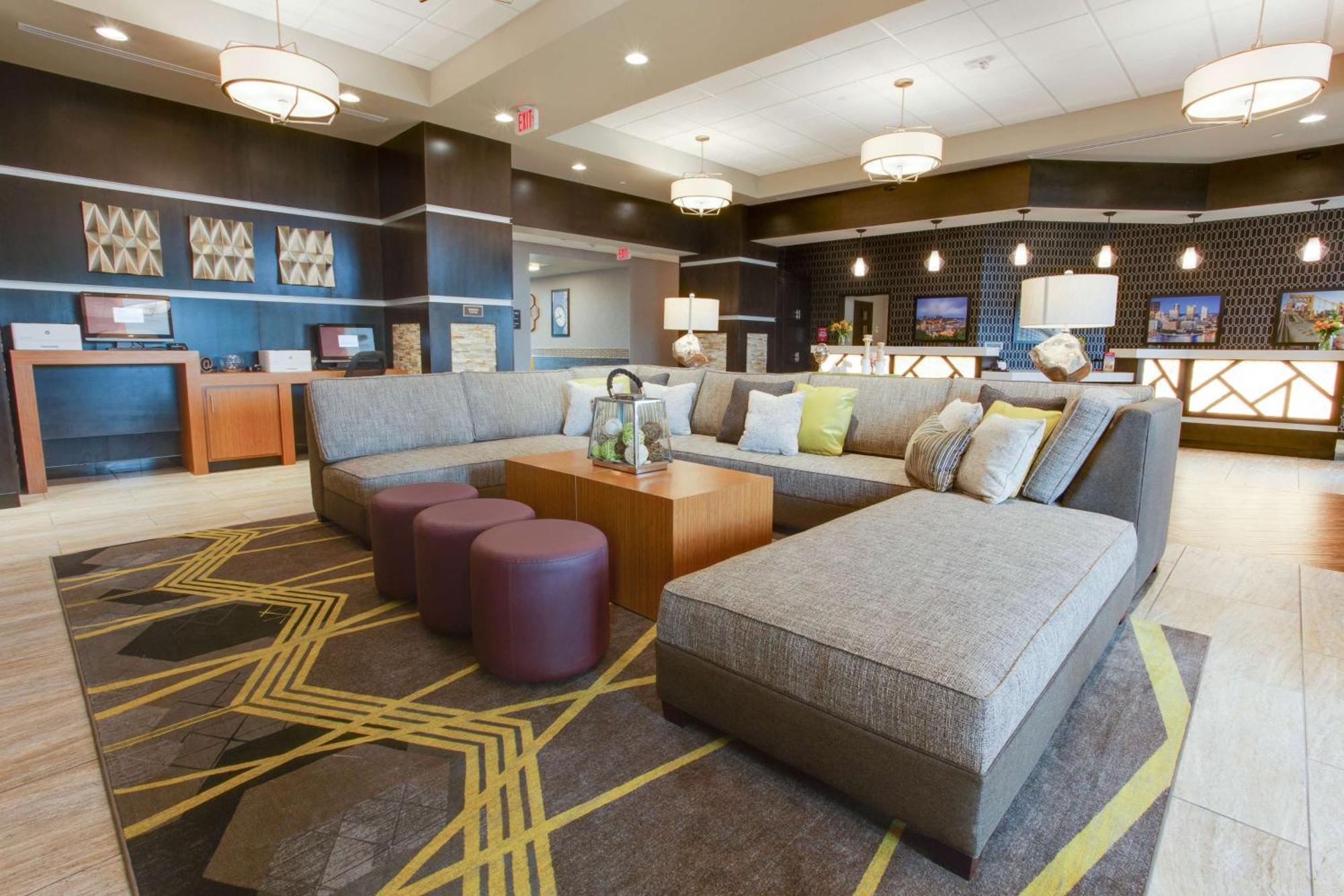 Drury Inn & Suites Pittsburgh Airport Settlers Ridge エクステリア 写真