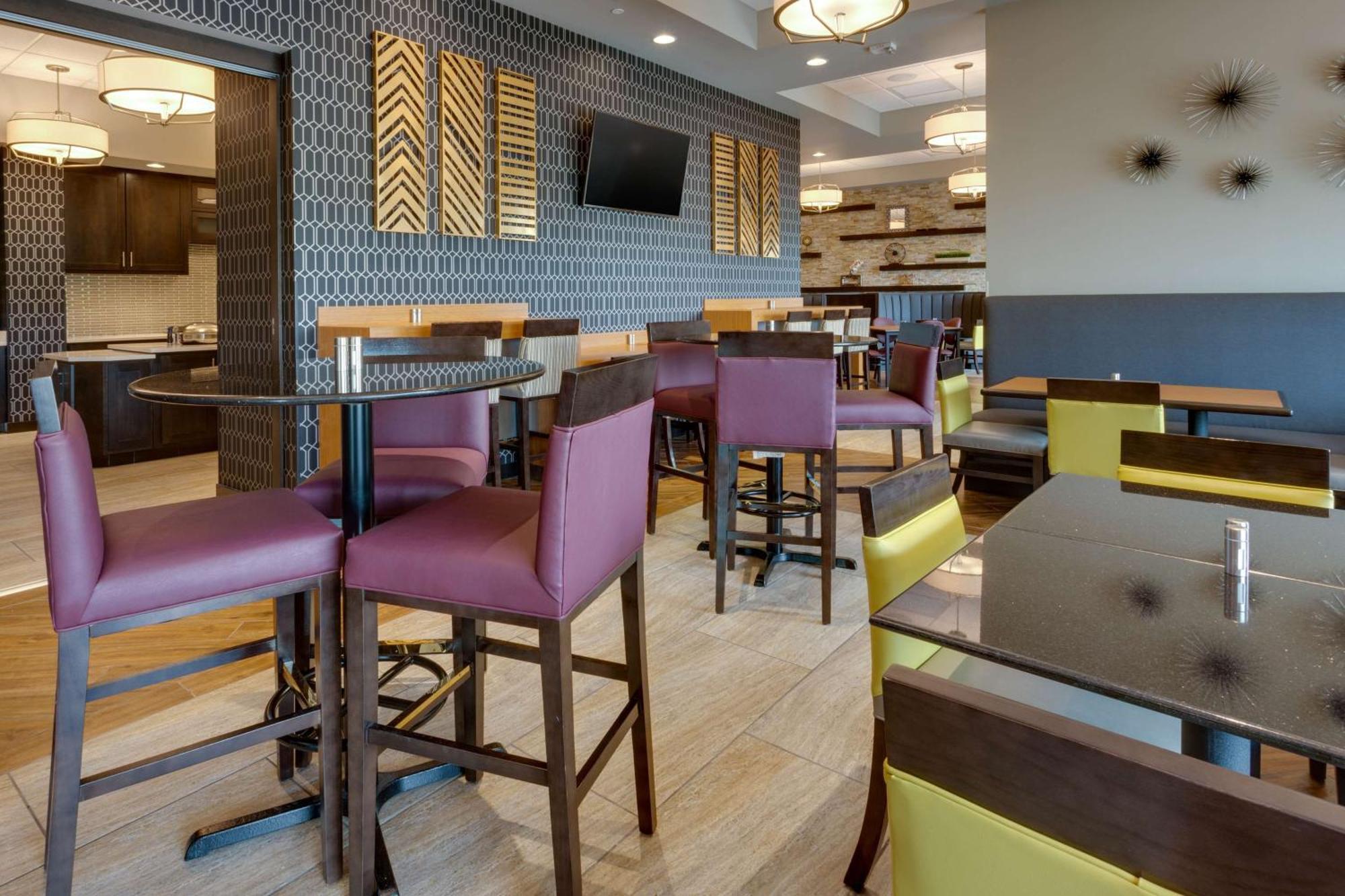 Drury Inn & Suites Pittsburgh Airport Settlers Ridge エクステリア 写真